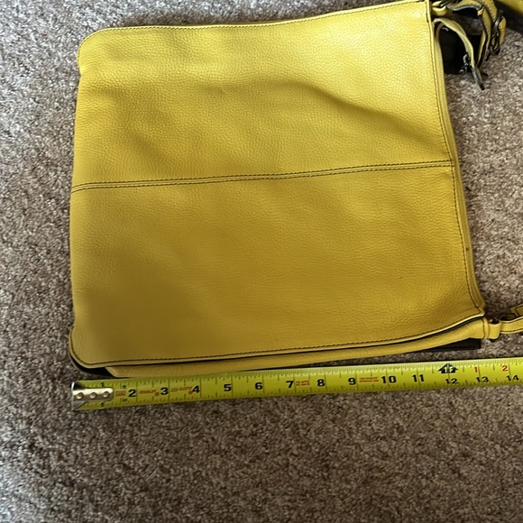 Plinio Visona Italy Yellow Leather Crossbody Bag Zippered - Picture 5 of 9